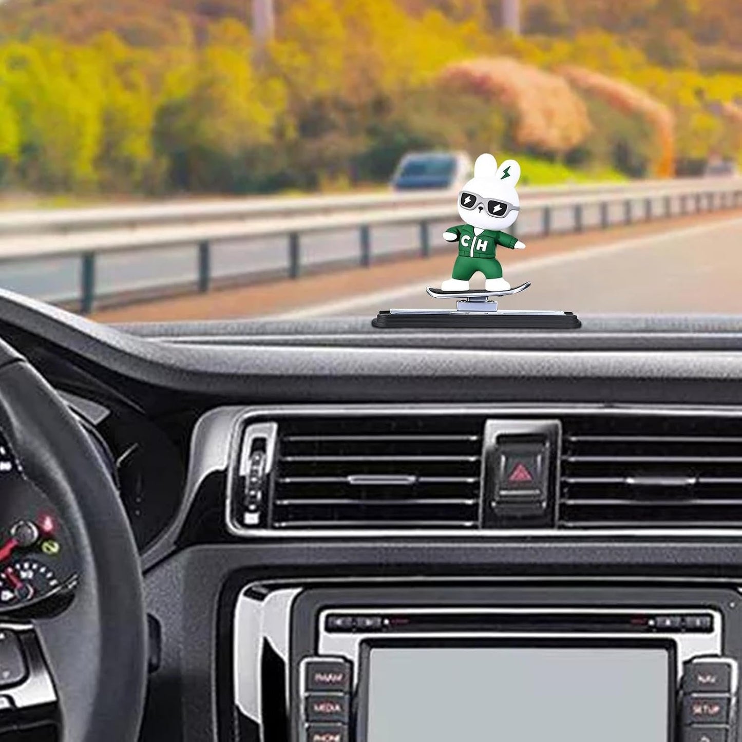 Car Dashboard Decorative Skateboarding Bunny Figure, 9 cm Height, Green and White